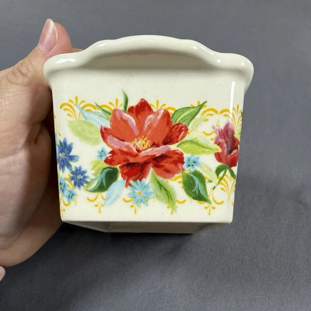 The Pioneer Woman Spring‎ Bouquet Mini Loaf Pan, Yellow Floral